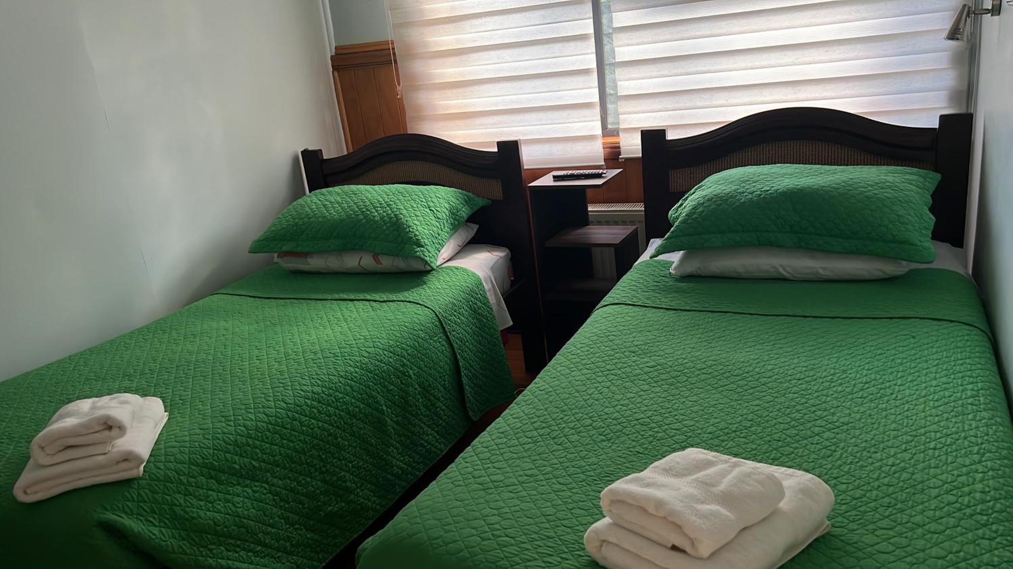 Hostal Victoria Punta Arenas Dış mekan fotoğraf