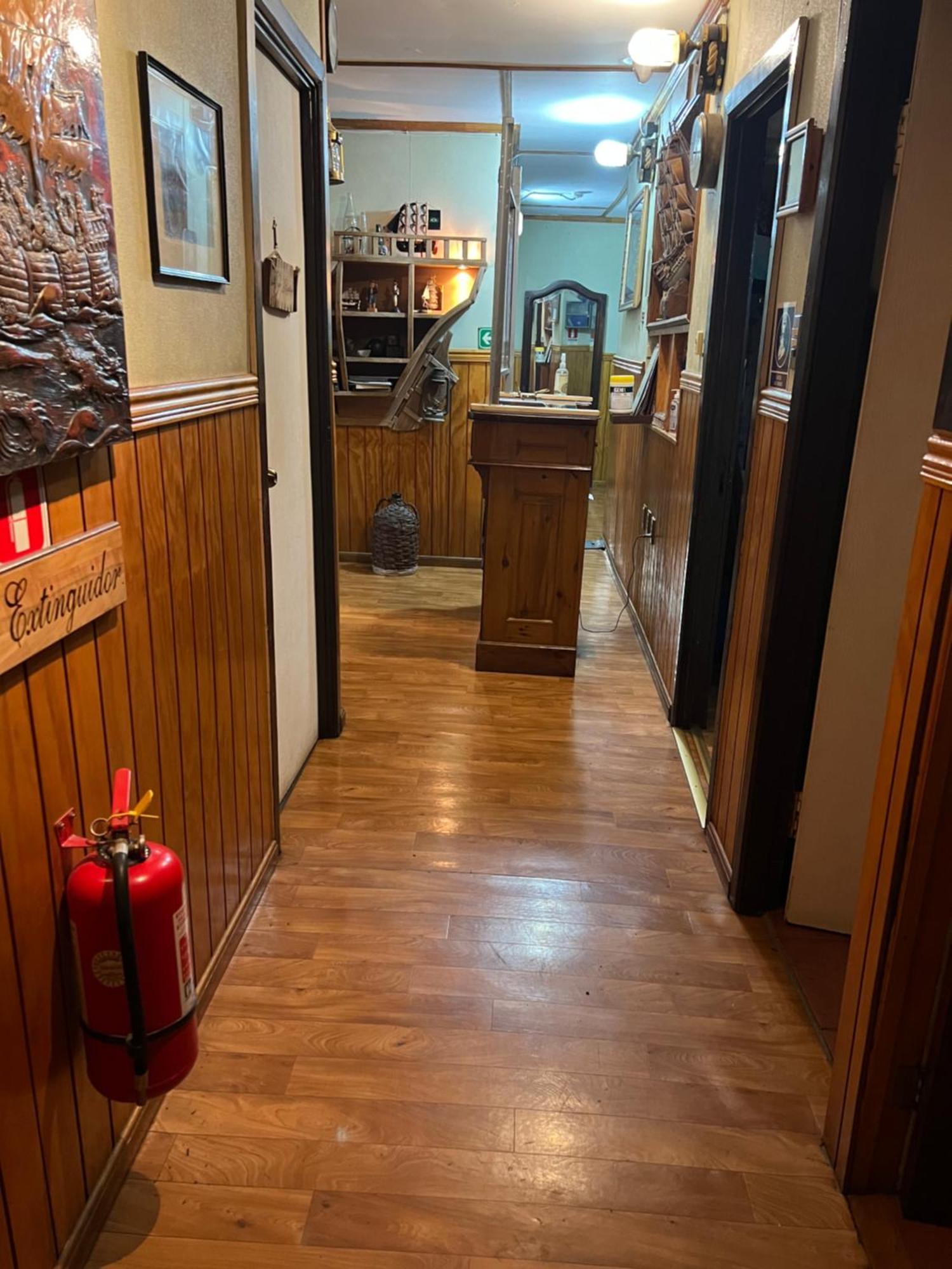 Hostal Victoria Punta Arenas Dış mekan fotoğraf